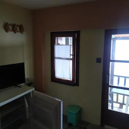 Double In Front Of The Sea アパート ツァガラダ